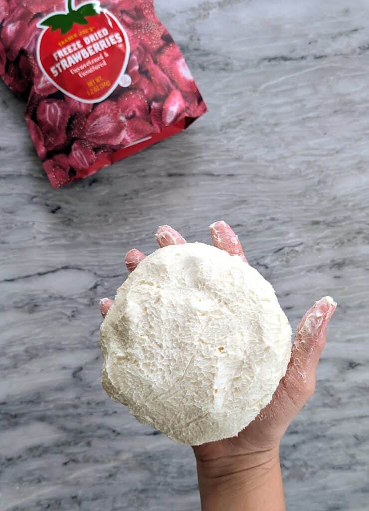 strawberry cheese ball step 3